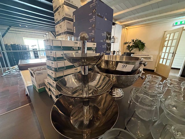 Champagnekoeler (2x) met etagiere - afbeelding 1 van  4