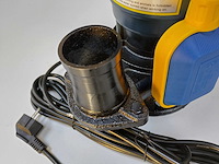 Champion - vuilwaterpomp - afbeelding 1 van  4