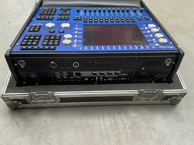 Chamsys magic q mq100 pro console lichtmengtafel - afbeelding 3 van  4