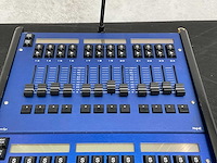Chamsys magicq lichtmengtafel - afbeelding 4 van  4