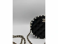 Chanel - round lambskin bag with pearls - handtas - op echtheid geconroleerd - designer - afbeelding 6 van  11