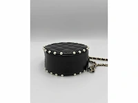 Chanel - round lambskin bag with pearls - handtas - op echtheid geconroleerd - designer - afbeelding 10 van  11