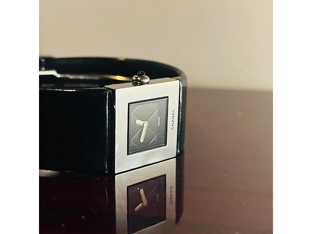 Chanel matelasse dameshorloge - inclusief doos - afbeelding 8 van  15