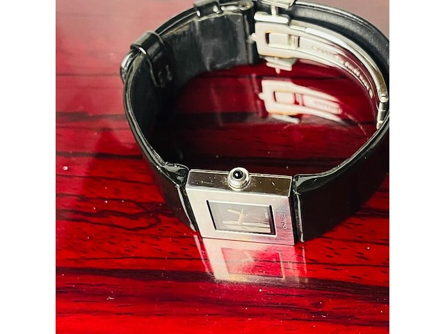 Chanel matelasse dameshorloge - inclusief doos - afbeelding 10 van  15