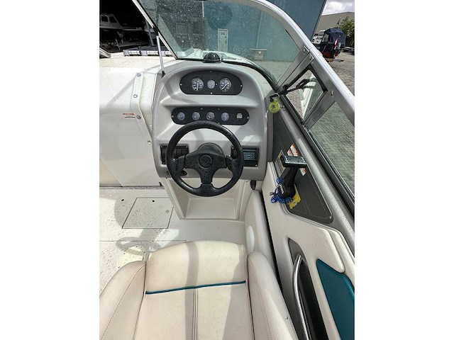 Chaparral - 1995 - 2550sx - motorjacht - afbeelding 5 van  19