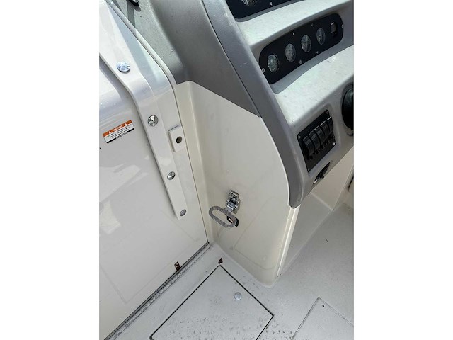 Chaparral - 1995 - 2550sx - motorjacht - afbeelding 6 van  19
