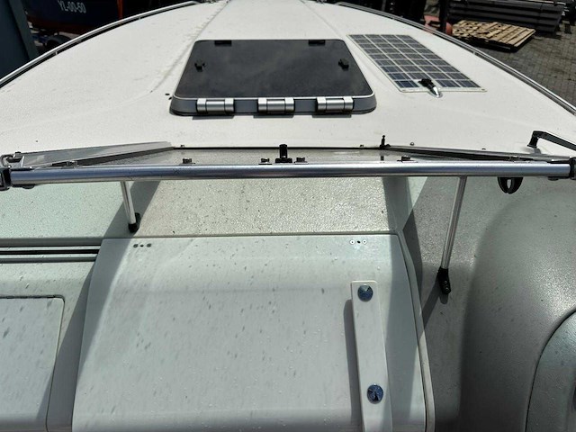 Chaparral - 1995 - 2550sx - motorjacht - afbeelding 18 van  19