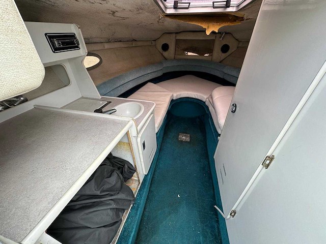 Chaparral - 1995 - 2550sx - motorjacht - afbeelding 19 van  19
