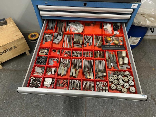 Charmilles - robofil 190 - draadvonk- en erodeermachine - afbeelding 3 van  16