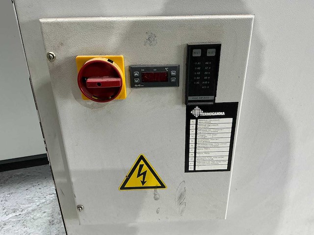 Charmilles - roboform 20 - die sinking edm machine - 1998 - afbeelding 4 van  13