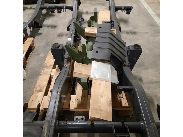 Chassis mercedes-benz - afbeelding 7 van  8