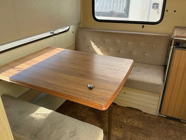 Chateau la car caravan - afbeelding 15 van  17