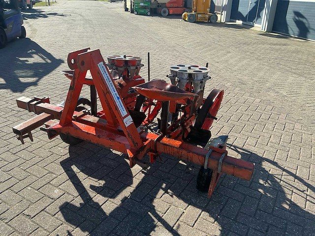Checchi & malgi texdrive transplanter plant- en pootmachine - afbeelding 7 van  9