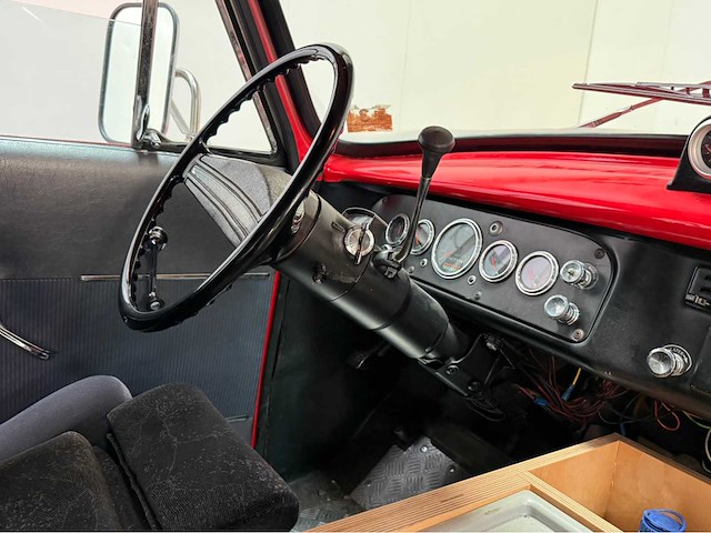 Checker - 4 dr sw - oldtimer - v8 - 1972 - afbeelding 3 van  38