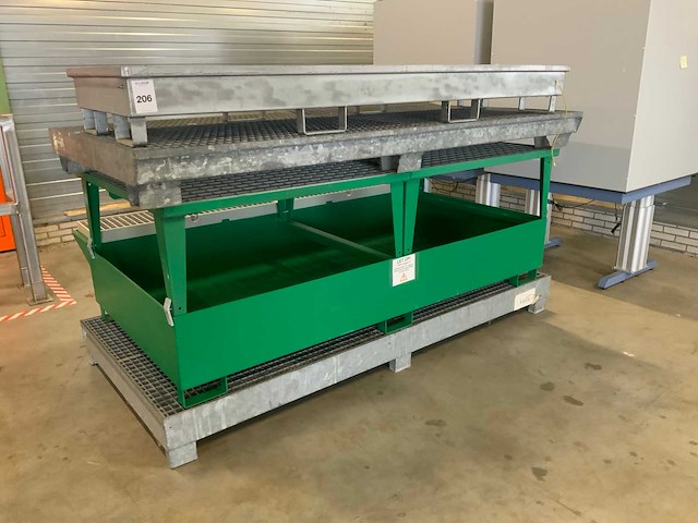 Chemicaliën lekbak (4x) - afbeelding 1 van  4