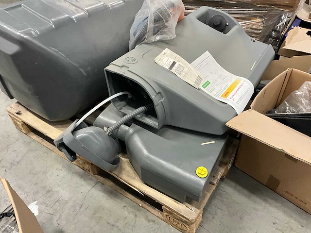 Chemischtoilet - afbeelding 4 van  5