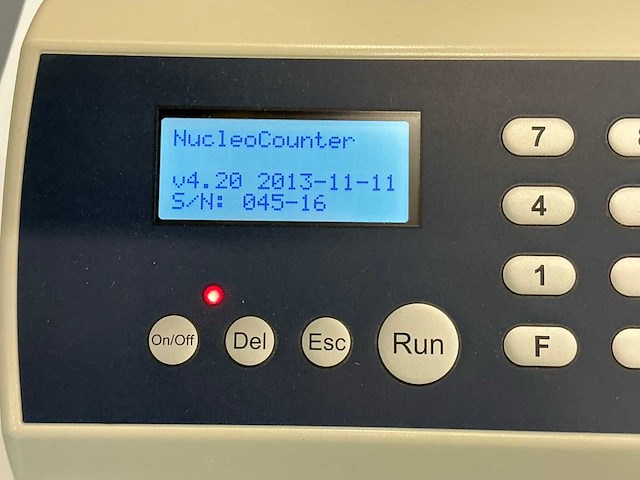 Chemometec nucleocounter geautomatiseerde celteller met printer - afbeelding 3 van  8