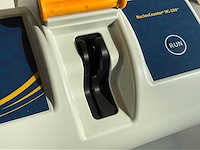 Chemometec nucleocounter nc-200 geautomatiseerde celteller met laptopstandaard - afbeelding 4 van  7