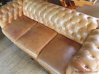 Chesterfield zetel d 90cm h 77cm b 205cm - afbeelding 8 van  9