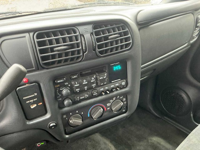 Chevrolet - 2001 - s10 pick up - personenauto (76-bk-jz) - afbeelding 3 van  18