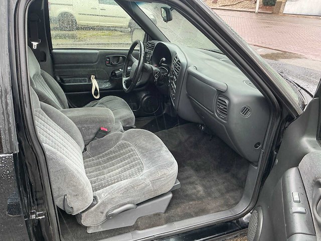 Chevrolet - 2001 - s10 pick up - personenauto (76-bk-jz) - afbeelding 5 van  18