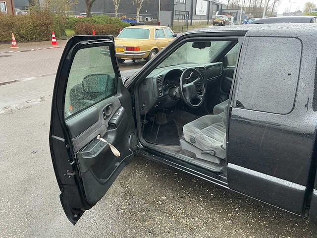 Chevrolet - 2001 - s10 pick up - personenauto (76-bk-jz) - afbeelding 15 van  18