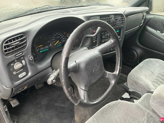 Chevrolet - 2001 - s10 pick up - personenauto (76-bk-jz) - afbeelding 17 van  18
