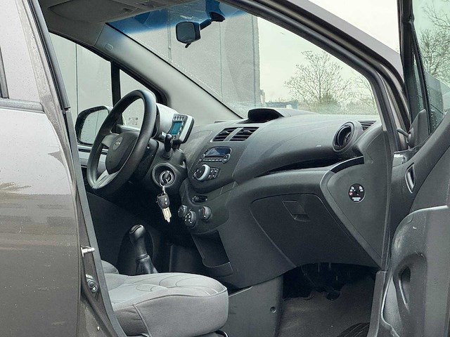 Chevrolet - 2011 - spark - 1.0 16v l - 2-tkr-69 - afbeelding 16 van  17