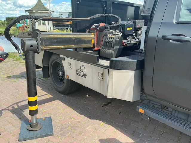 Chevrolet - 2018 - silverado - truck met elektrische palfinger kraan - afbeelding 10 van  43