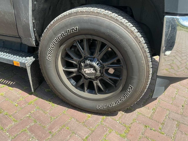 Chevrolet - 2018 - silverado - truck met elektrische palfinger kraan - afbeelding 32 van  43