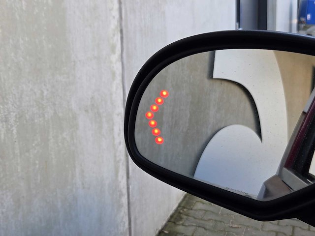 Chevrolet - avalanche - 2007 - automaat - grijs kenteken - 56-vrd-8 - afbeelding 18 van  25