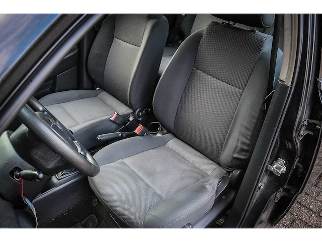 Chevrolet - aveo - 1.2 16v ls b-clever 00-kzf-3 - afbeelding 10 van  13