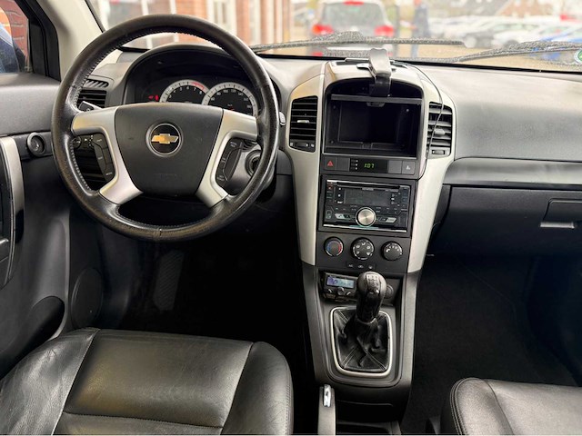 Chevrolet - captiva - 2.4 intro ed. 2wd - personenauto - 2006 - afbeelding 2 van  11