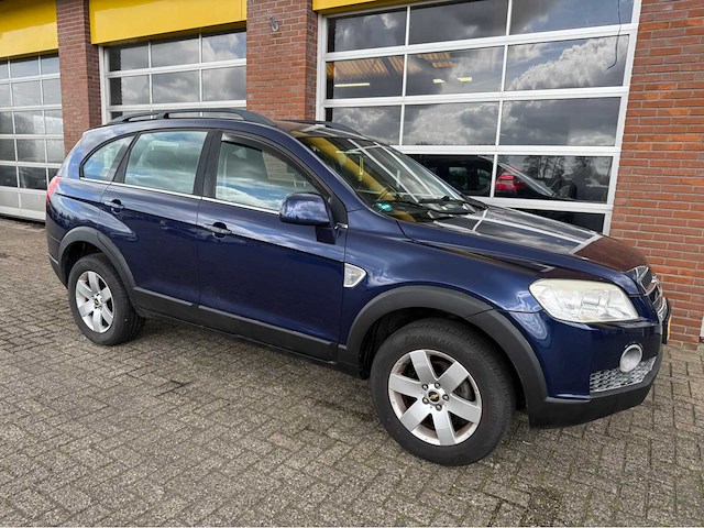 Chevrolet - captiva - 2.4 intro ed. 2wd - personenauto - 2006 - afbeelding 18 van  21