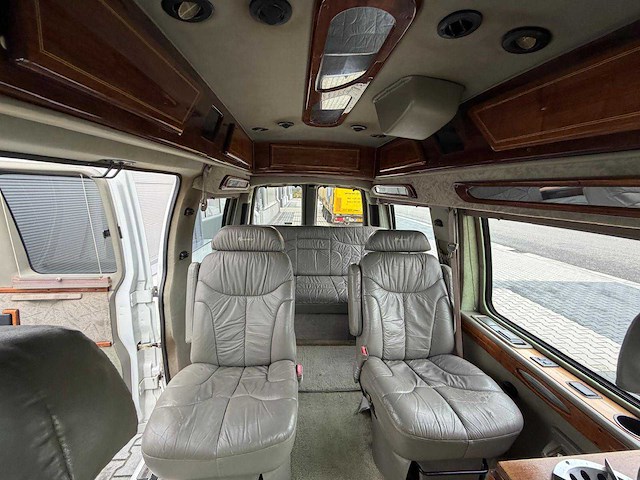 Chevrolet - chevrolet express - camper - 2002 - afbeelding 4 van  27