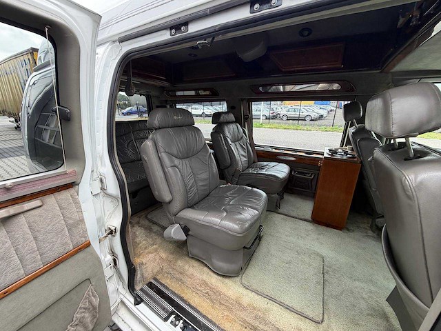 Chevrolet - chevrolet express - camper - 2002 - afbeelding 5 van  27