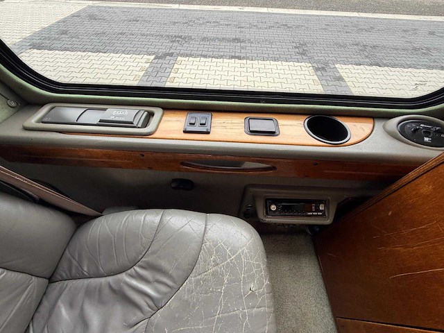 Chevrolet - chevrolet express - camper - 2002 - afbeelding 9 van  27