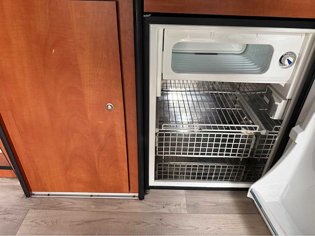 Chevrolet - chevy van - v8 - diesel - camper - 2003 - afbeelding 10 van  29