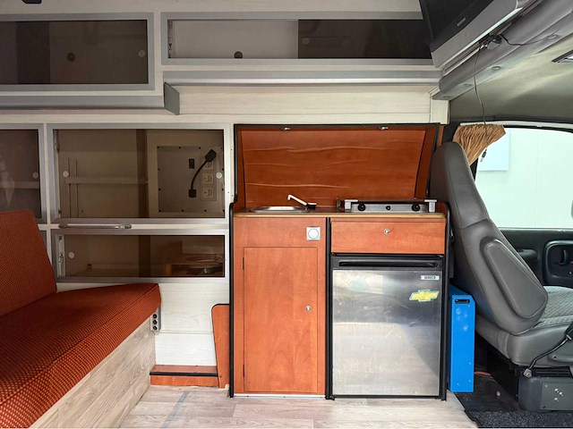 Chevrolet - chevy van - v8 - diesel - camper - 2003 - afbeelding 11 van  37