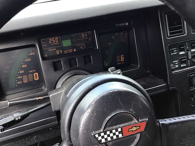 Chevrolet - corvette - c4 - oldtimer - afbeelding 6 van  34