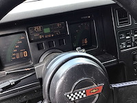Chevrolet - corvette - c4 - oldtimer - afbeelding 6 van  34