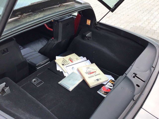 Chevrolet - corvette - c4 - oldtimer - afbeelding 15 van  34