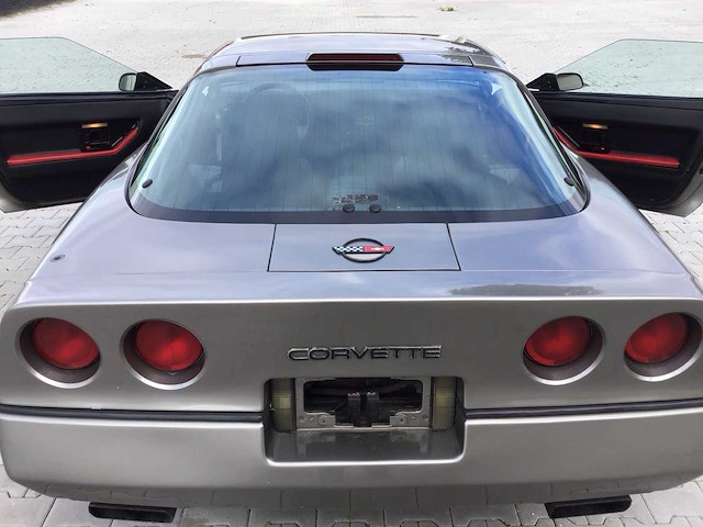 Chevrolet - corvette - c4 - oldtimer - afbeelding 27 van  34