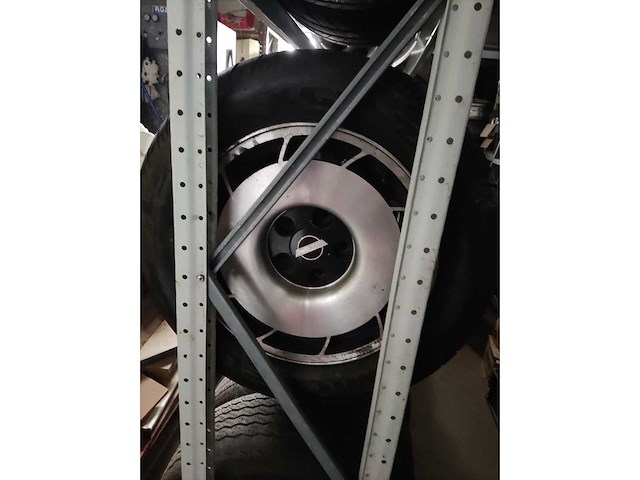 Chevrolet - corvette - velg (4x) - afbeelding 1 van  7