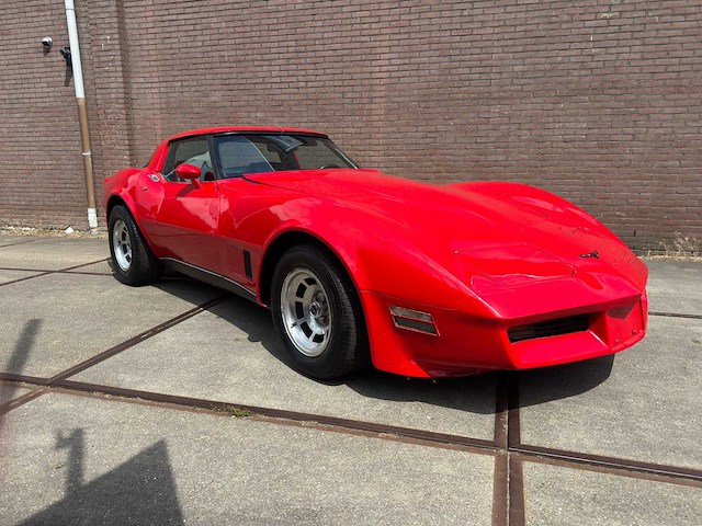 Chevrolet - corvette c3 - 5.7l v8 - 1980 - oldtimer - afbeelding 6 van  8