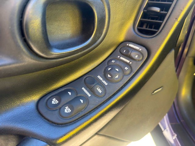 Chevrolet - corvette c5 - 5.7 convertible a - pacecar indy 500 - 1065 van 1158 - 1998 - afbeelding 9 van  34