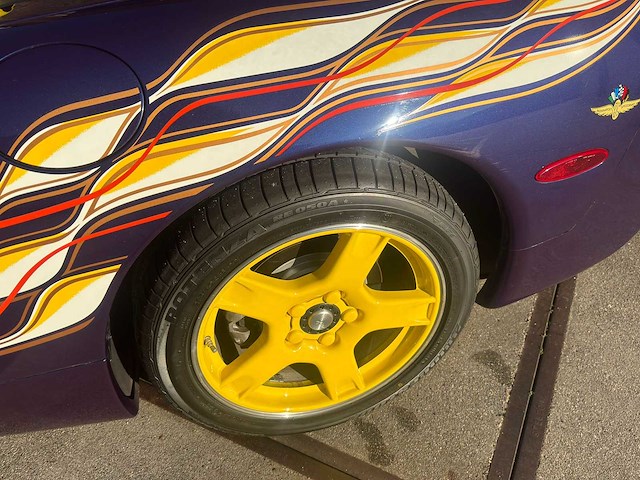 Chevrolet - corvette c5 - 5.7 convertible a - pacecar indy 500 - 1065 van 1158 - 1998 - afbeelding 26 van  34