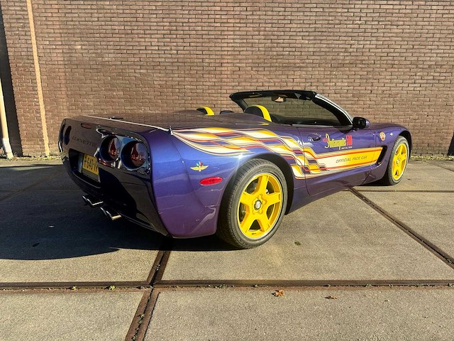 Chevrolet - corvette c5 - 5.7 convertible a - pacecar indy 500 - 1065 van 1158 - 1998 - afbeelding 23 van  34