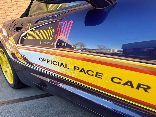 Chevrolet - corvette c5 - 5.7 convertible a - pacecar indy 500 - 1065 van 1158 - 1998 - afbeelding 7 van  34
