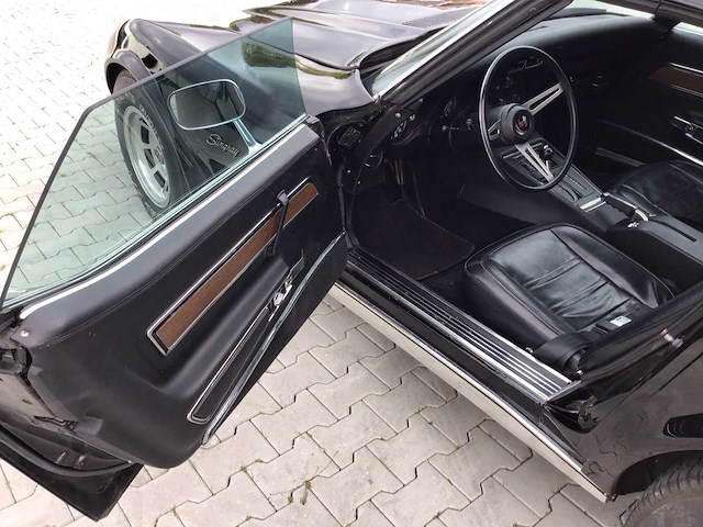 Chevrolet - corvette cabriolet - c3 - oldtimer - afbeelding 29 van  29